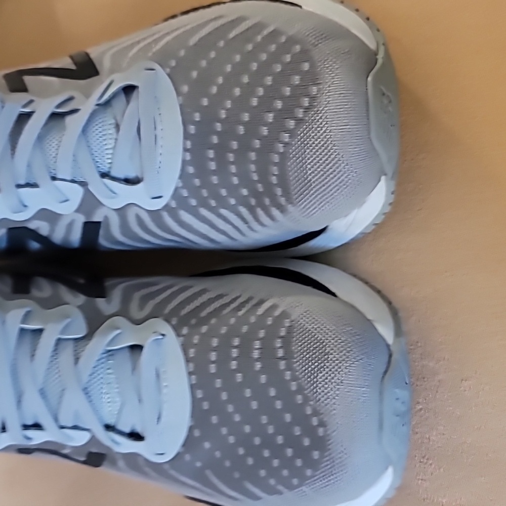 🖤 Men's New Balance Fresh Foam 860v11 running shoes Sz 13 2E M860A11💚 - Picture 4 of 16